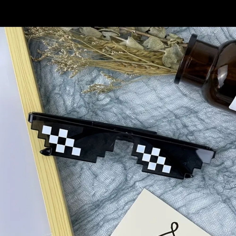 ☆New Unisex Thug Life Pixelated Meme Sunglasses☆
